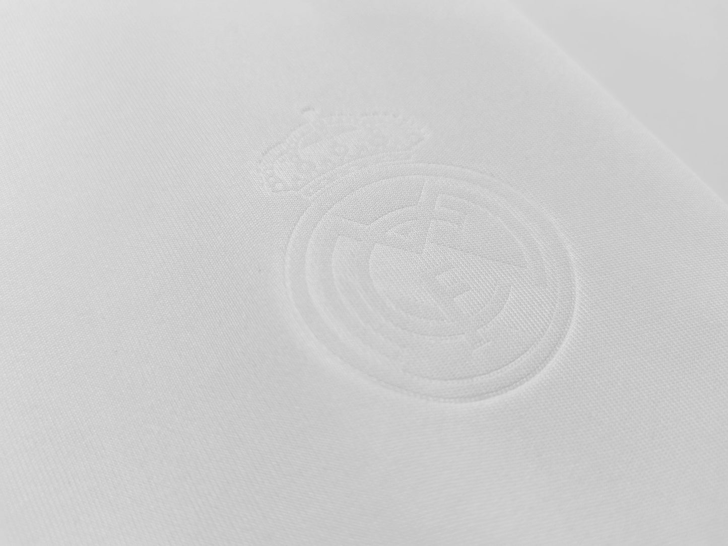 Real Madrid 08/09 Home Jersey