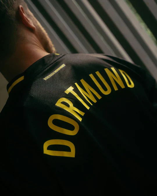 Borussia Dortmund 22/23 Away Jersey