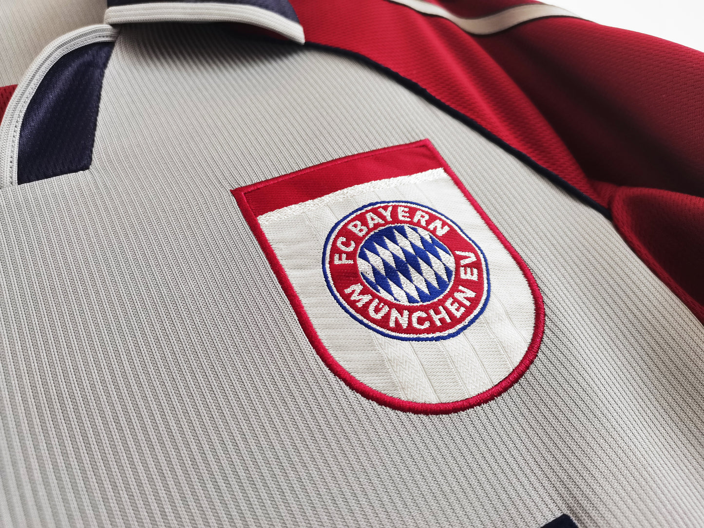 Bayern Munich Retro 11 98/99 Away Jersey