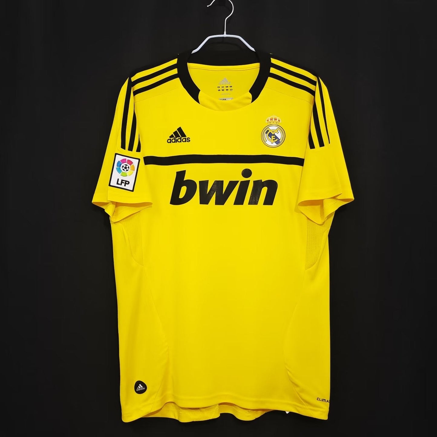 Real Madrid 11/12 Goal Keeper Jersey