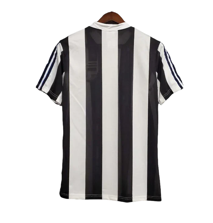 Newcastle United 95/96 Home Jersey