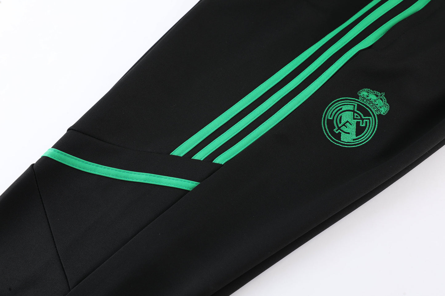 Real Madrid 22/23 Full-Zip TrackSuit - Green